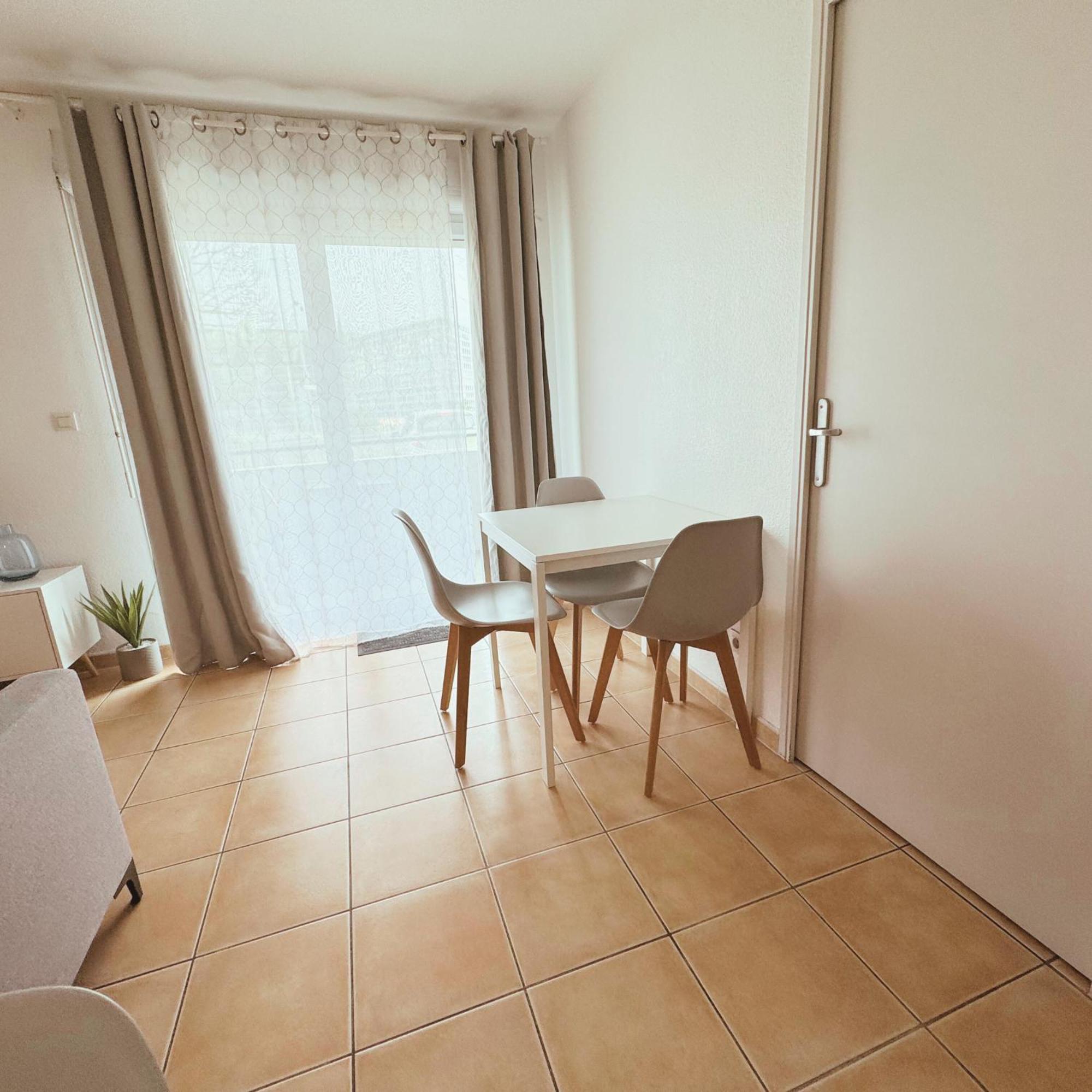 Appartement Residence Prive Avec Parking Wifi Clim Piscine Avinyon Dış mekan fotoğraf