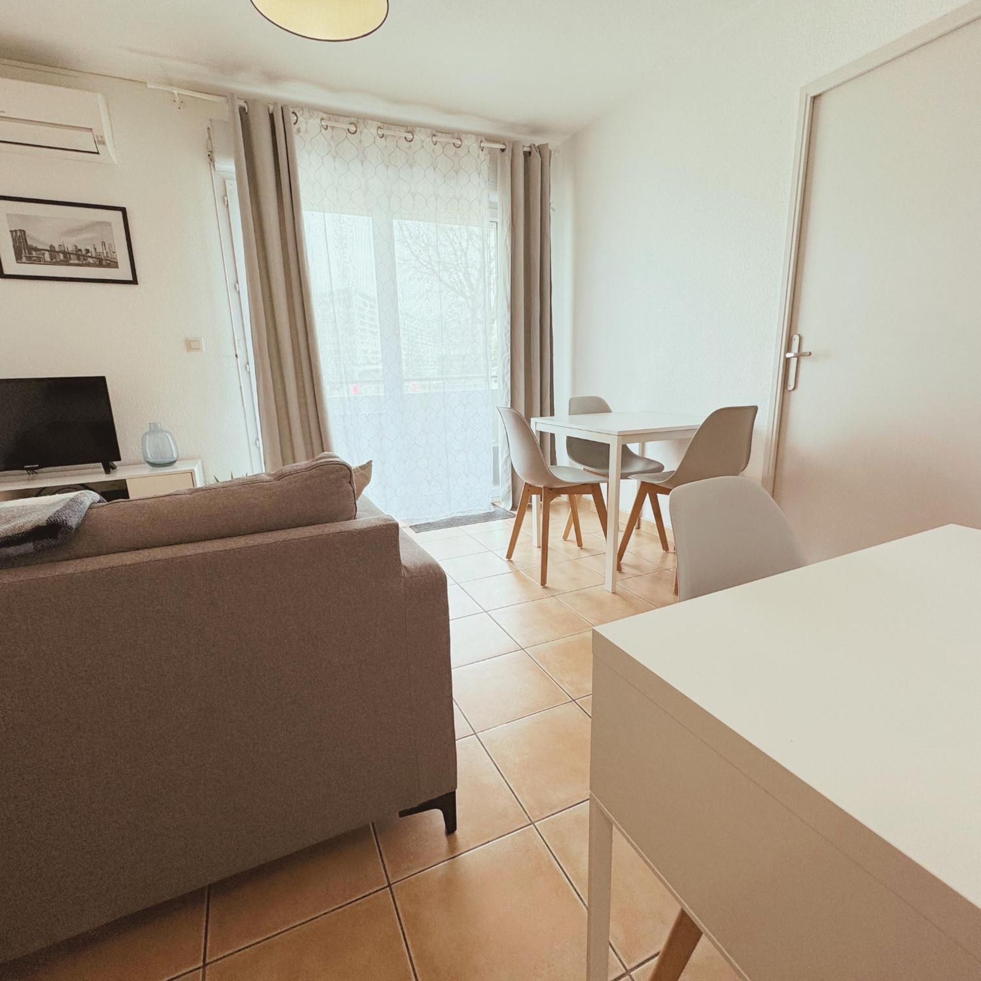 Appartement Residence Prive Avec Parking Wifi Clim Piscine Avinyon Dış mekan fotoğraf