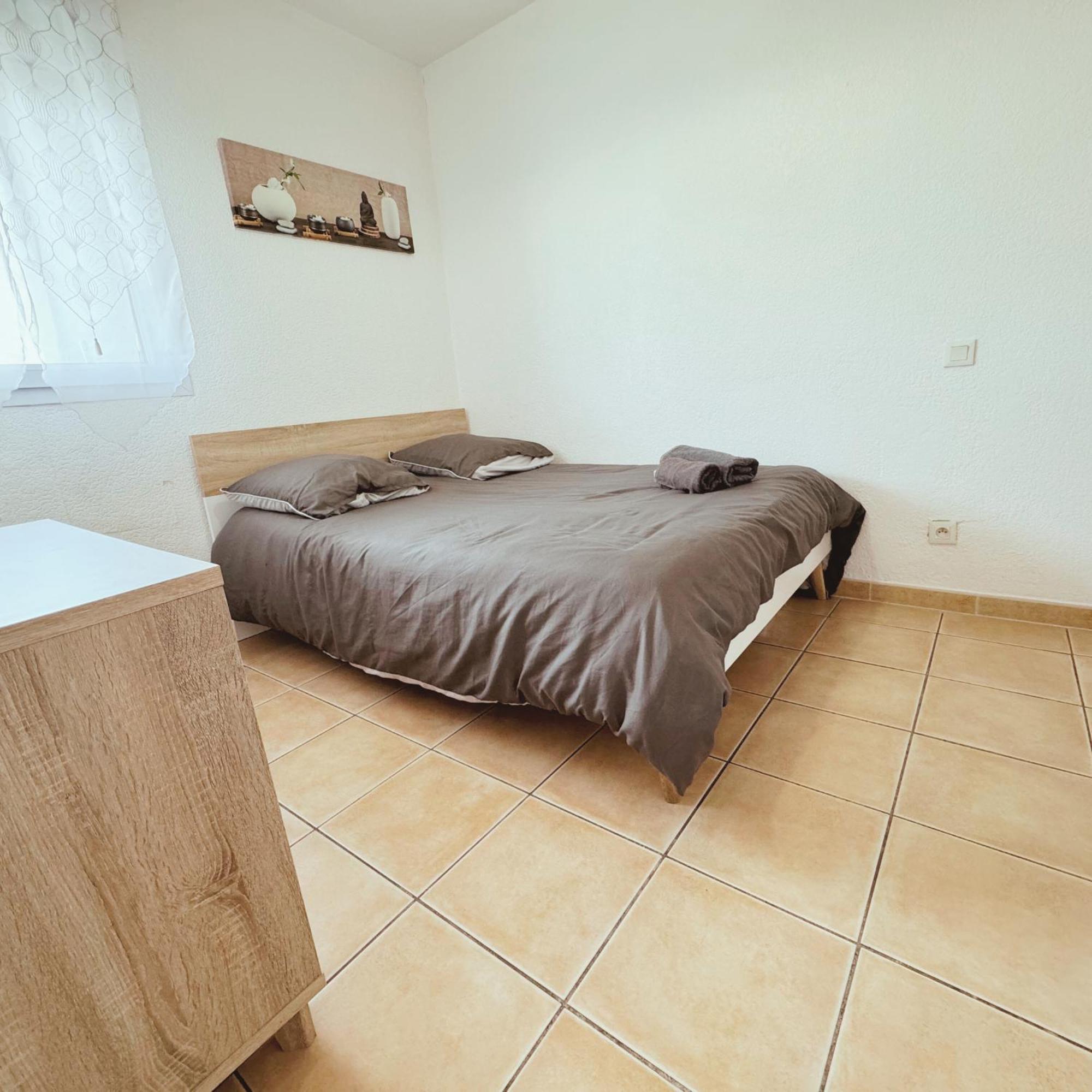Appartement Residence Prive Avec Parking Wifi Clim Piscine Avinyon Dış mekan fotoğraf